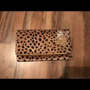 NWOT Leopard Magnetic Folded Clutch